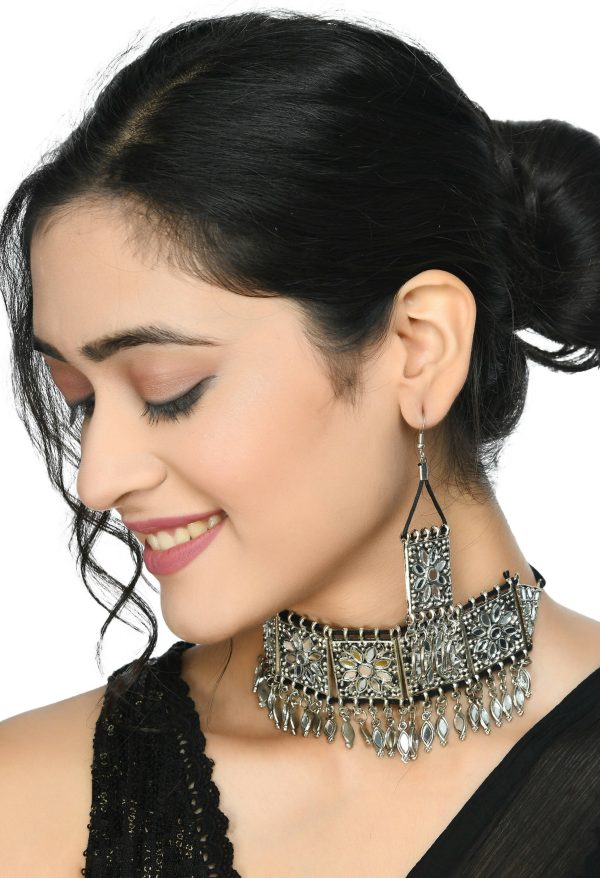 Mominos Fashion Johar Kamal Women Silver-Plated Brass Finish Mirror Work Choker Supply