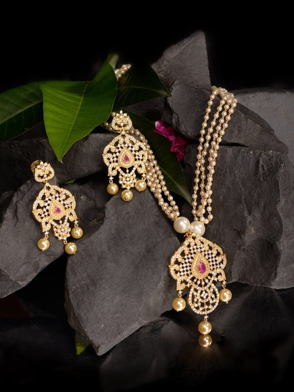 Saraf RS Jewellery Gold-Plated White & Magenta American Diamond Studded Jewellery Set For Sale