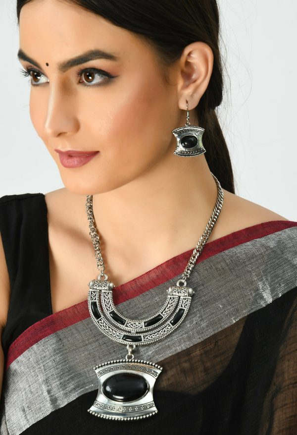 Mominos Fashion Johar Kamal Oxidised Silver-Plated Stone Work Long Necklace Handicraft For Sale